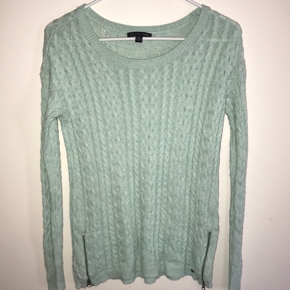 American Eagle Sweater